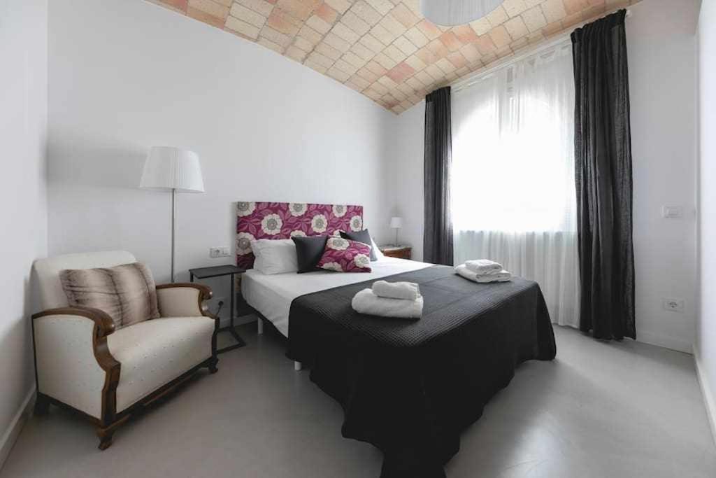 Newly Renovated Room W Pool & Bikeparking Girona Luaran gambar