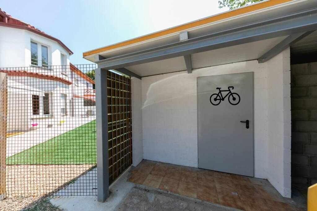 Newly Renovated Room W Pool Y Bikeparking Girona Luaran gambar