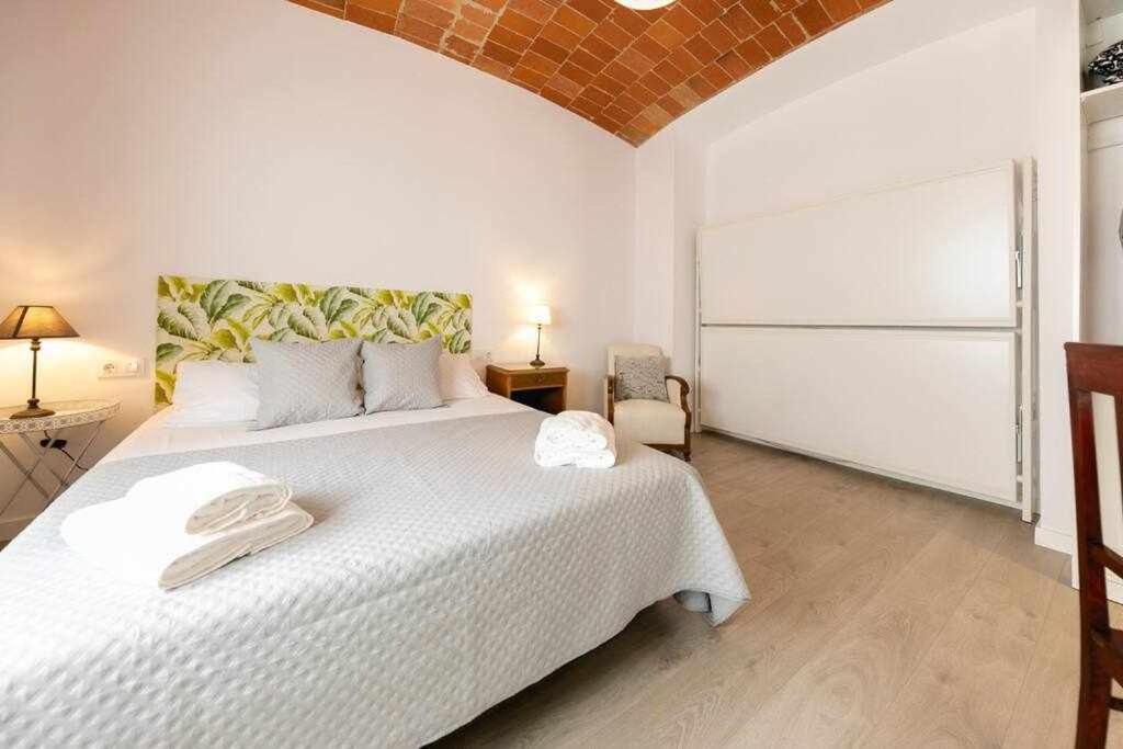 Newly Renovated Room W Pool & Bikeparking Girona Bilik gambar