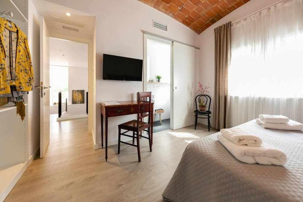 Newly Renovated Room W Pool & Bikeparking Girona Bilik gambar